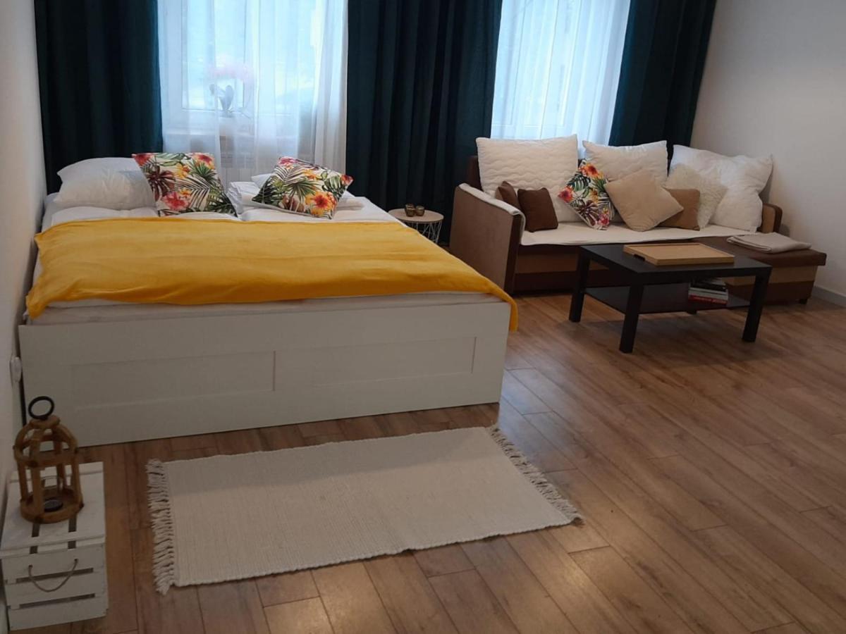 Apartamenty Jednosci 46 Wroclaw Exterior photo